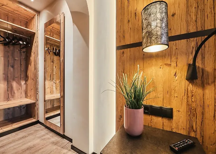 Bergland Apartmanhotel 4*